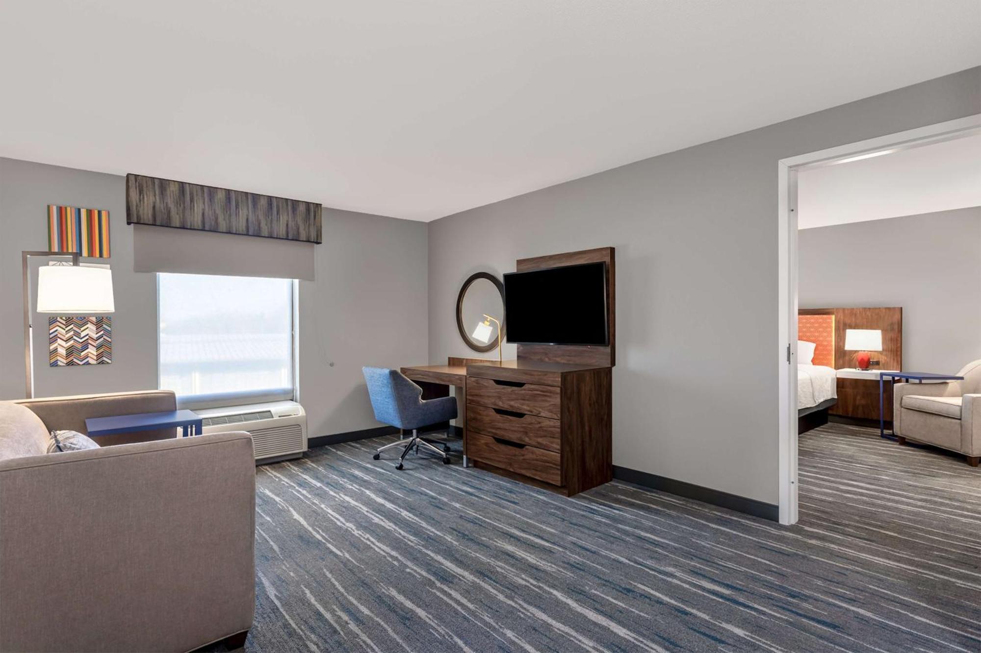 Hampton Inn & Suites Richmond Exterior foto
